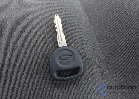 2005 Chevrolet Silverado 1500 Ls z USA, uszkodzony, nr VIN 2GCEC19T551194164